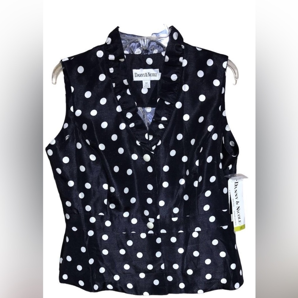 NWT Danny & Nicole navy/white polka dot fitted ruffle top blouse size 14P